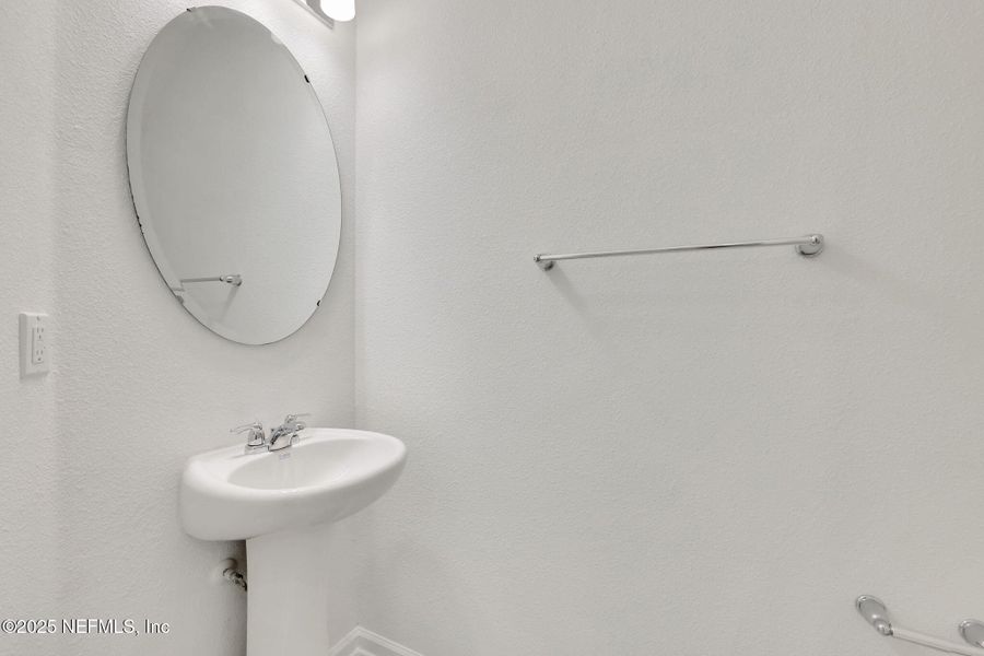 Image 24 of a home in Atlantis Pointe.