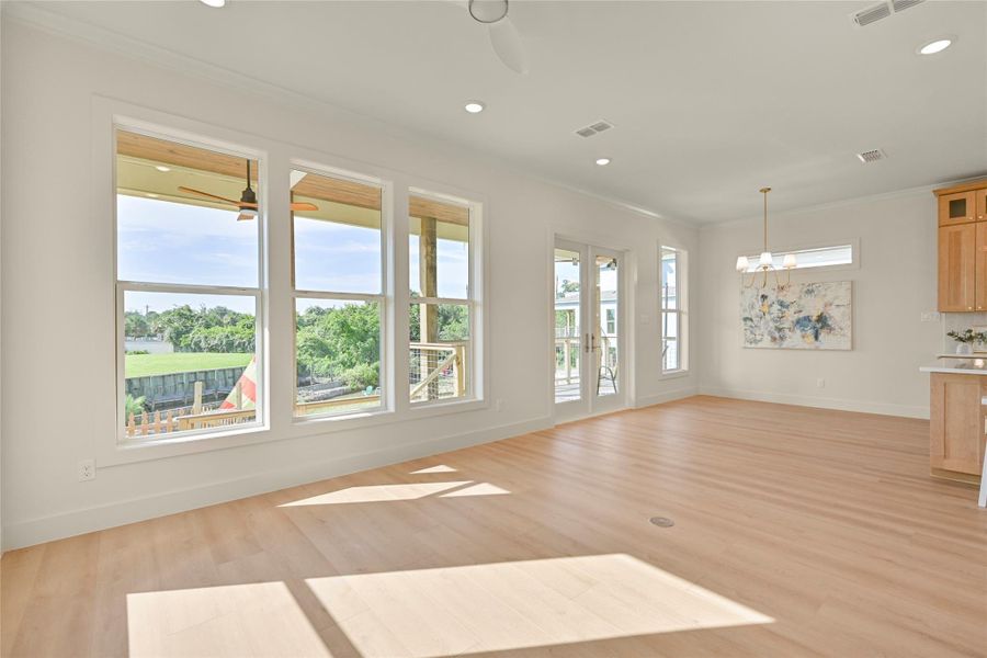 Open floor plan maximizes space and allows for magnificent views. Open floor plan maximizes space and allows for magnificent views.