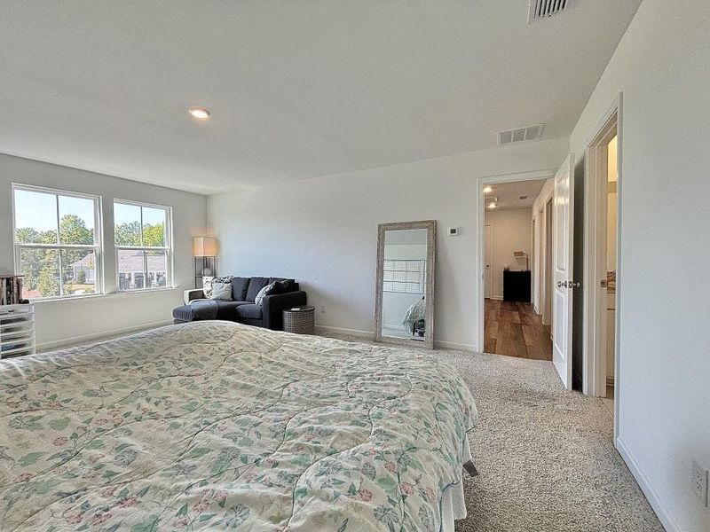 Furnished interior view inside a new home in , Gainesville (Image 17).