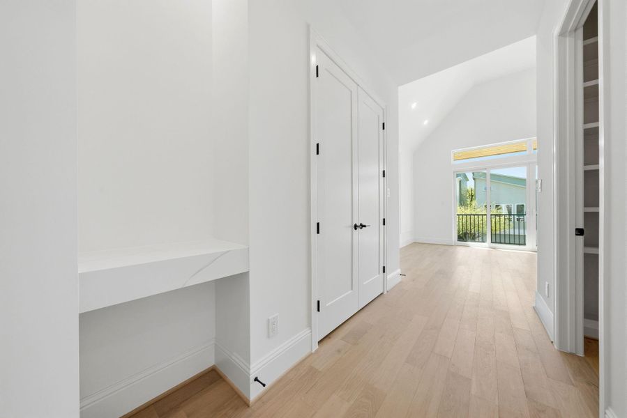 Spacious, unfurnished interior of a new home in , Houston (Image 37).