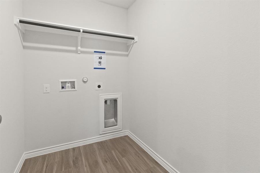 Spacious, unfurnished interior of a new home in Retreat at Fossil Creek, Fort Worth (Image 13). Spacious, unfurnished interior of a new home in Retreat at Fossil Creek, Fort Worth (Image 13).