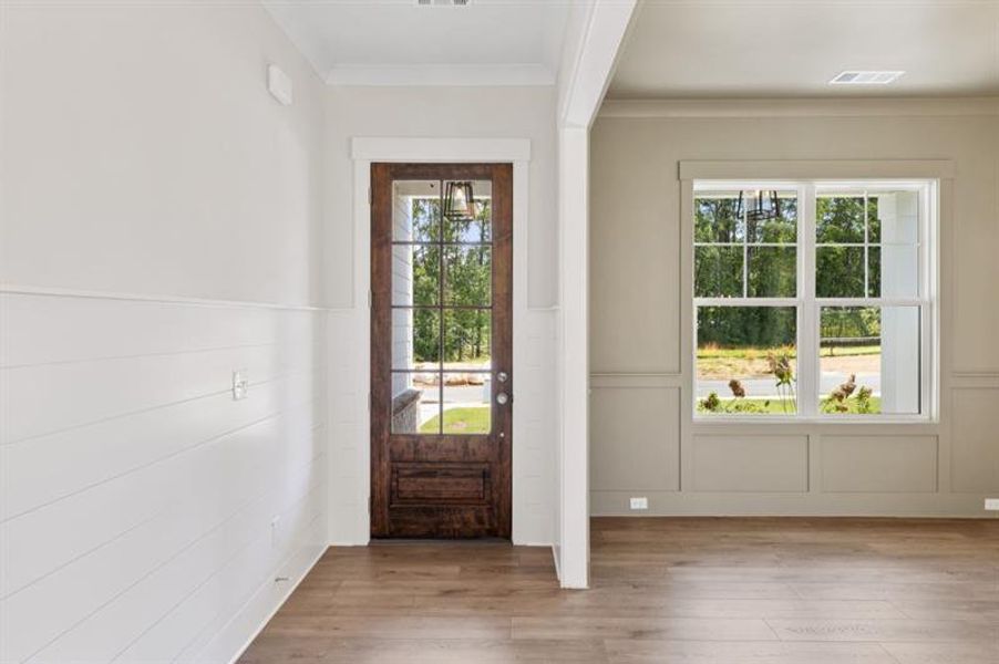 Spacious, unfurnished interior of a new home in Hillshire, Cumming (Image 15).