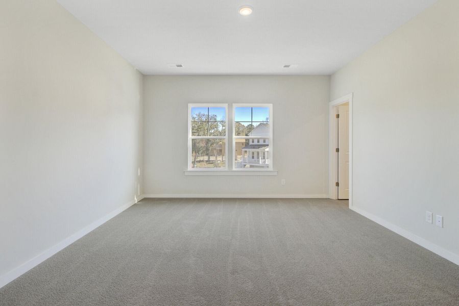 Spacious, unfurnished interior of a new home in , Johns Island (Image 20).