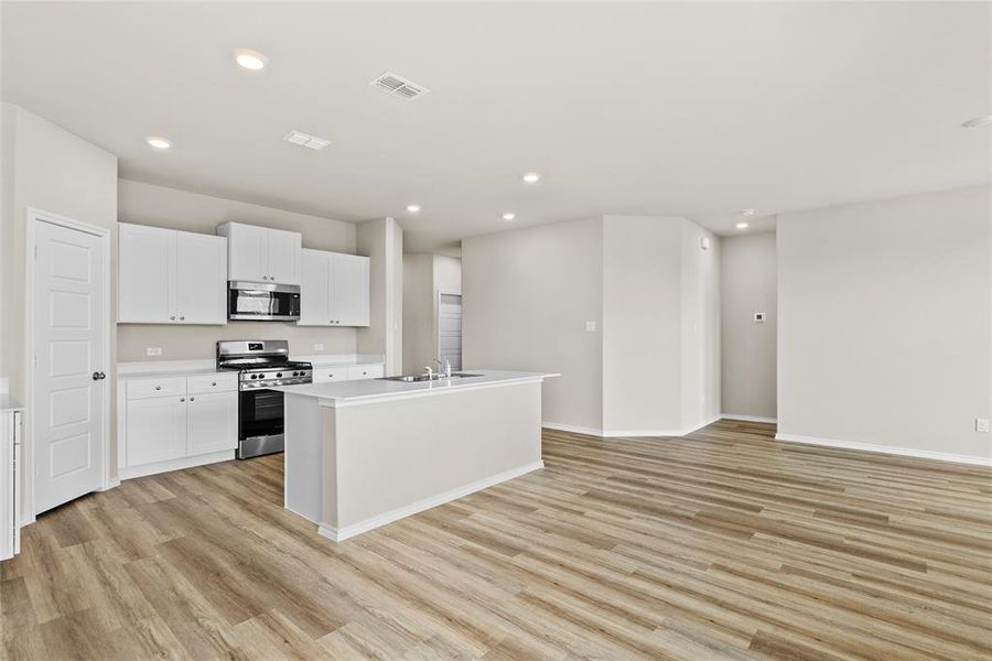 Furnished interior view inside a new home in , Fort Worth (Image 5). Furnished interior view inside a new home in , Fort Worth (Image 5).