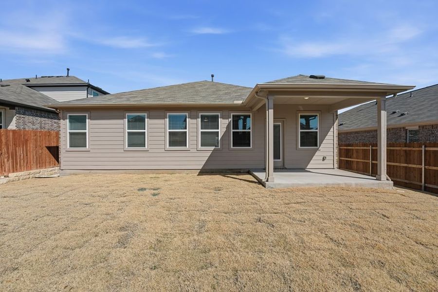 Exterior details and patio area of a home in Lisso, Pflugerville (Image 3).