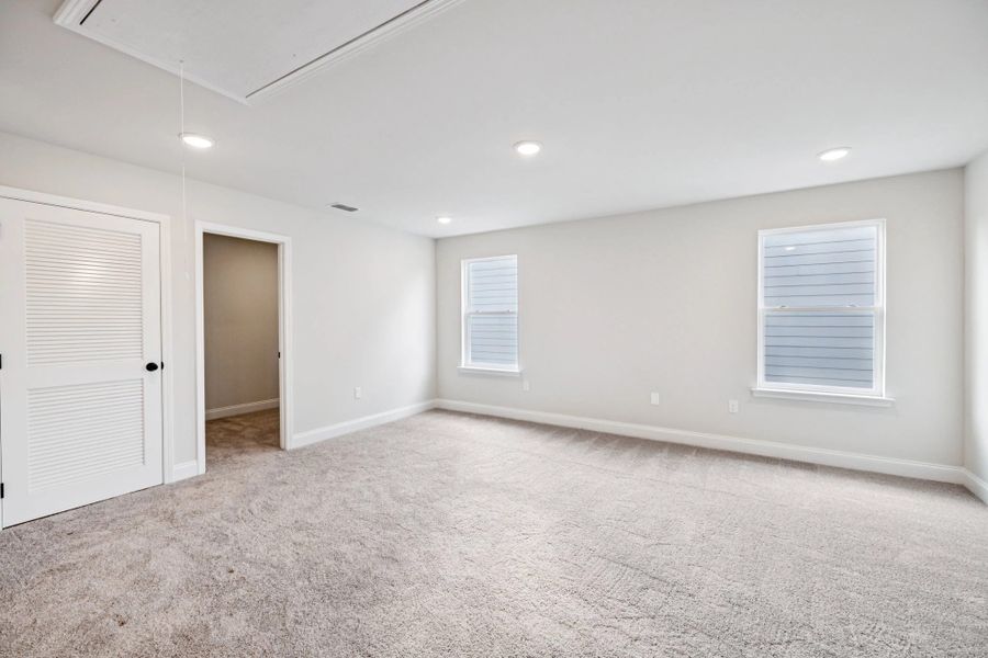 Spacious, unfurnished interior of a new home in Ascent at Arbor Ridge, La Vergne (Image 32).