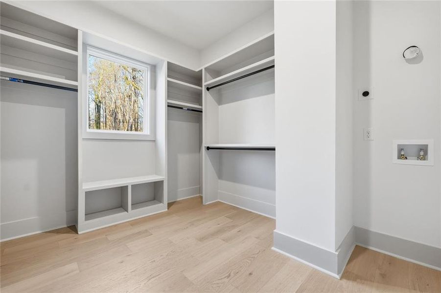 Spacious, unfurnished interior of a new home in , Sugar Hill (Image 23).