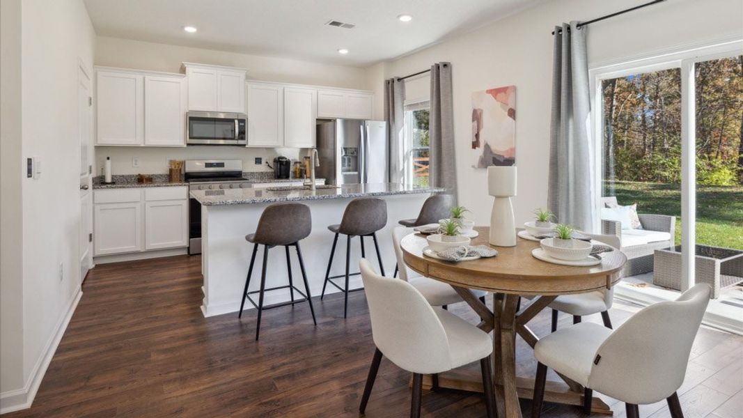 Furnished interior view inside a new home in Best Farms, Maryville (Image 4).