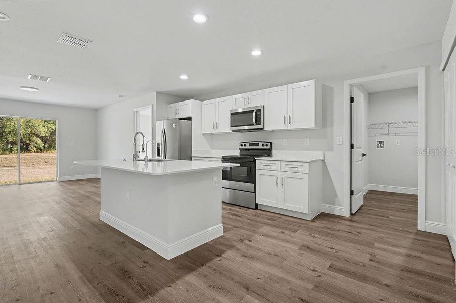 Furnished interior view inside a new home in , Ocala (Image 7).