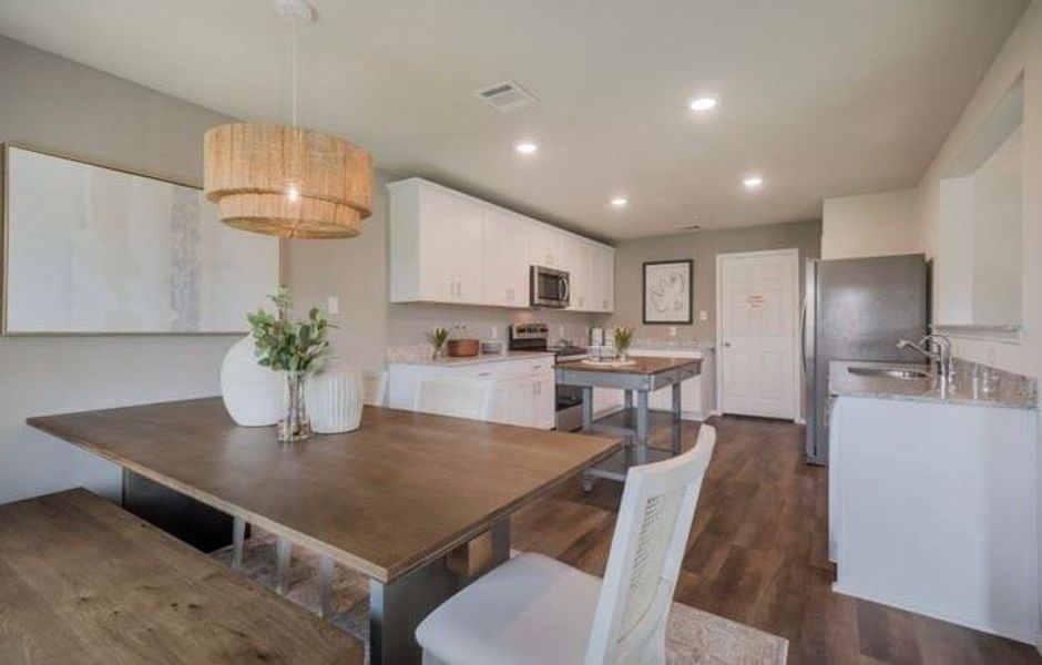 Furnished interior view inside a new home in The Pines At Seven Coves, Conroe (Image 17). Furnished interior view inside a new home in The Pines At Seven Coves, Conroe (Image 17).