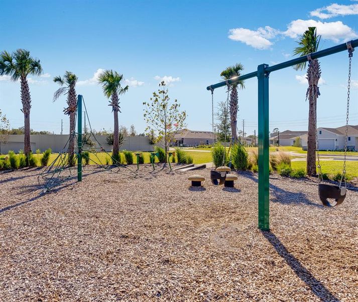 Community amenities in Marion Creek, Haines City (Image 19).