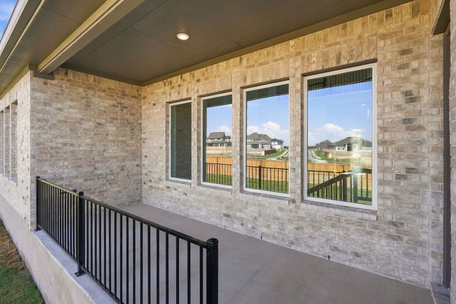 3,252sf New Home in Liberty Hill, TX.  - Slide 3