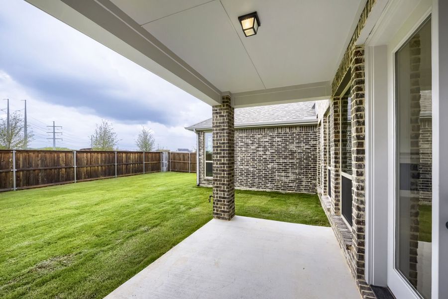 11329 Bratton - Patio