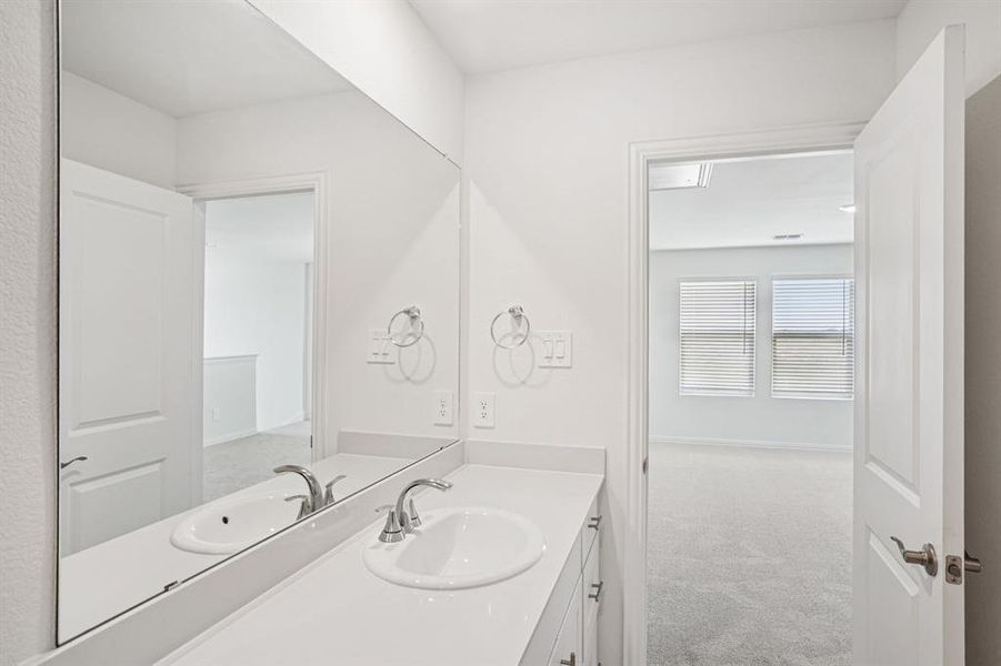 Photo is not of the actual home, but is an inspirational photo of builder’s model home and may depict options, furnishings, and/or decorator features that are not included. Photo is not of the actual home, but is an inspirational photo of builder’s model home and may depict options, furnishings, and/or decorator features that are not included.