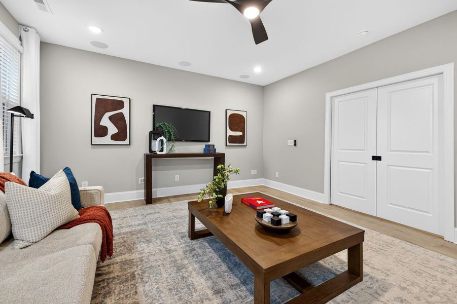 Furnished interior view inside a new home in Edgewater - Harbor Pointe, Lancaster (Image 23). Furnished interior view inside a new home in Edgewater - Harbor Pointe, Lancaster (Image 23).