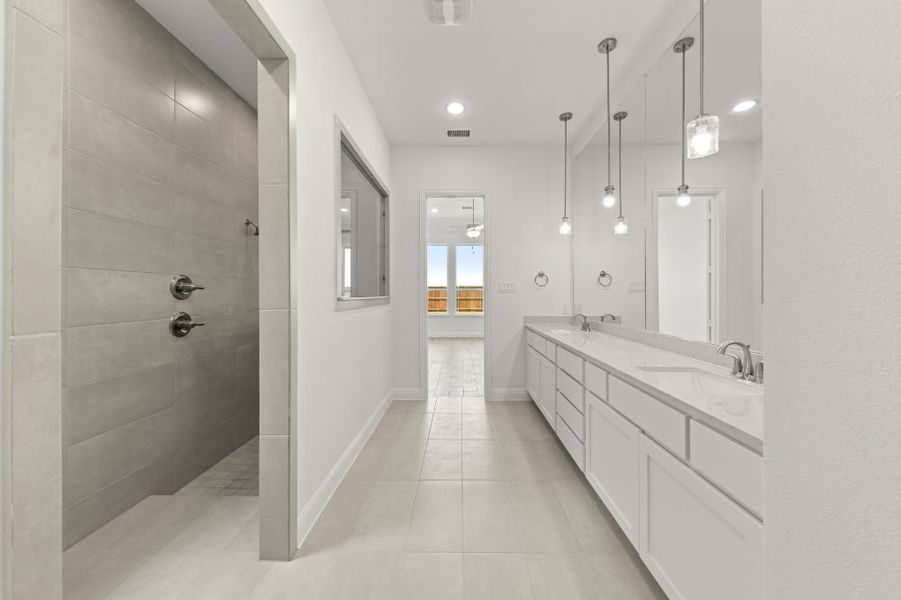 Representative furnished interior of a home built from the Grayson by UnionMain Homes in Cambridge Crossing, Celina (Image 17).