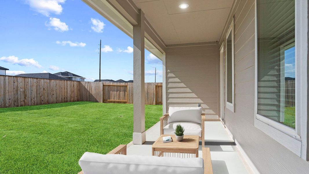 Exterior details and patio area of a home in Evergreen, Rosenberg (Image 2). Exterior details and patio area of a home in Evergreen, Rosenberg (Image 2).