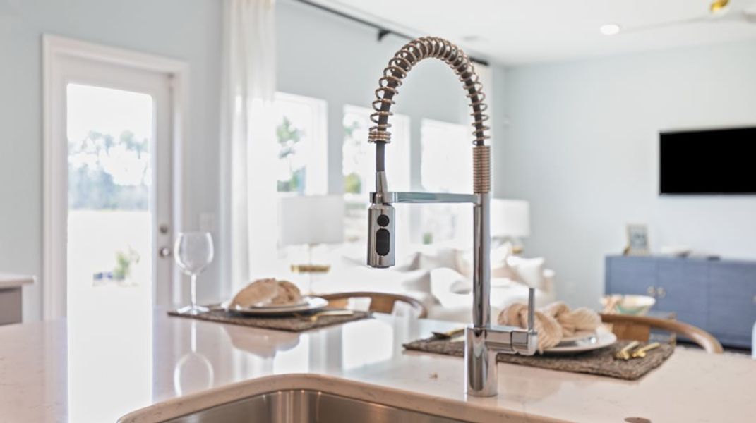 Stainless steel undermount sink