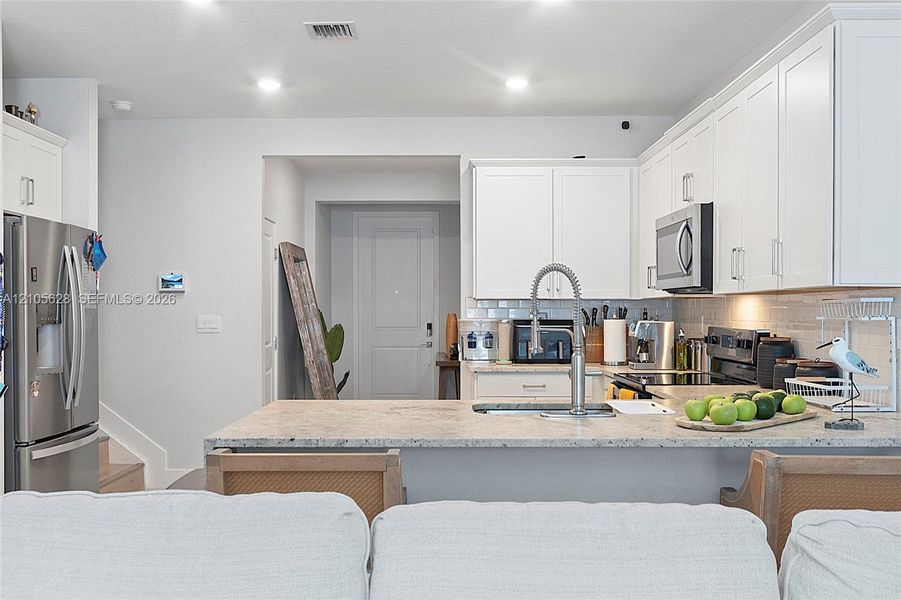 Furnished interior view inside a new home in , Pembroke Pines (Image 15).