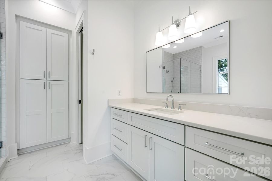 Primary Bathroom Up or Representation