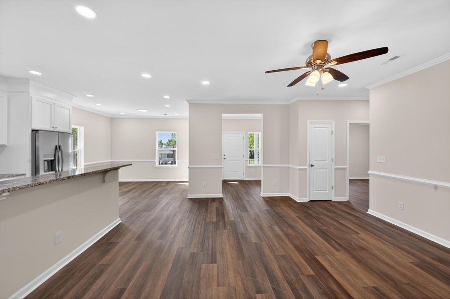 Spacious, unfurnished interior of a new home in , North Charleston (Image 11).