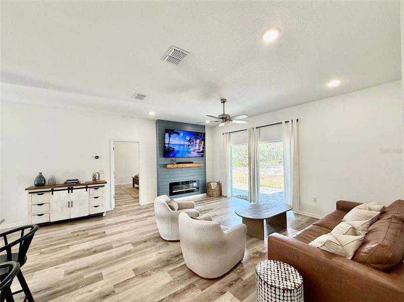 Furnished interior view inside a new home in , Eustis (Image 7).