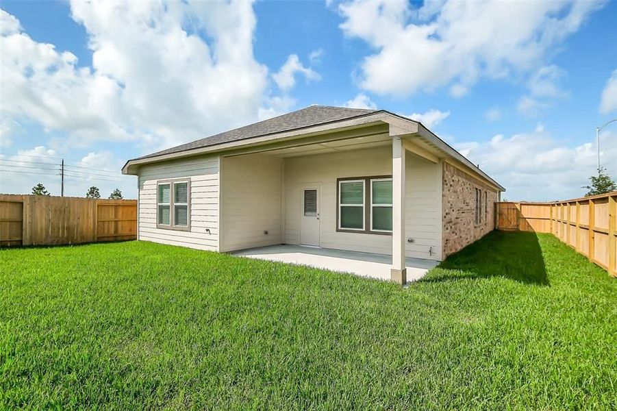 Image 36 of a home in Emberly.