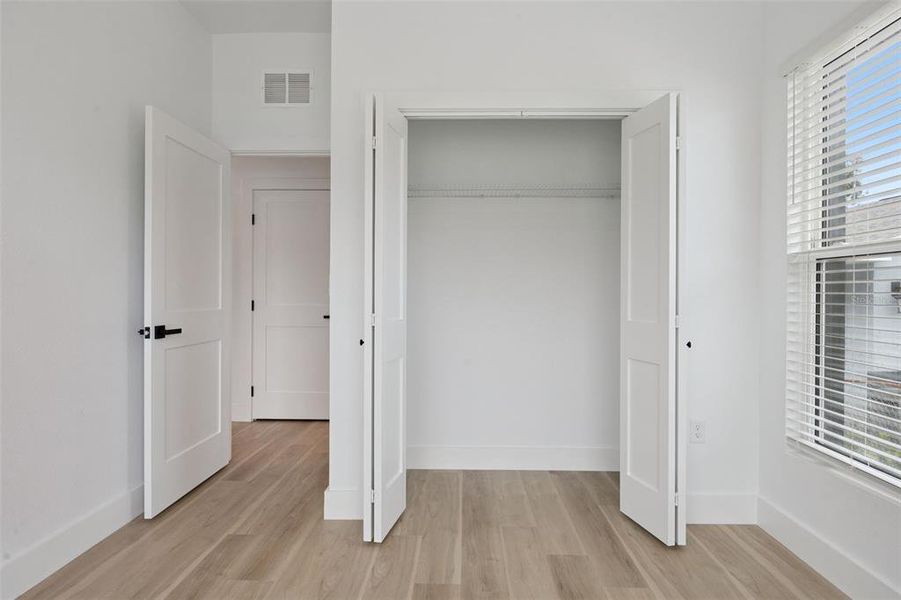 Spacious, unfurnished interior of a new home in , Oakland (Image 27). Spacious, unfurnished interior of a new home in , Oakland (Image 27).
