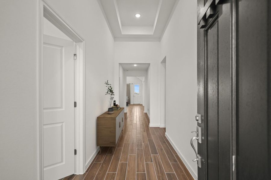 Welcoming foyer (*Photo not of actual home and used for illustration purposes only.) Welcoming foyer (*Photo not of actual home and used for illustration purposes only.)