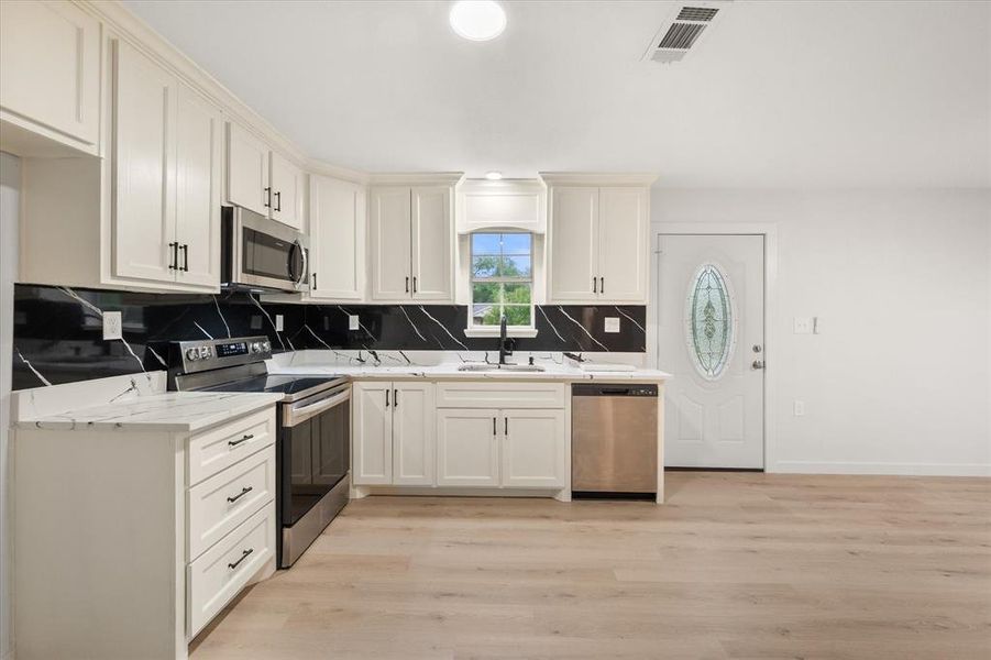 Furnished interior view inside a new home in , Dawson (Image 4).