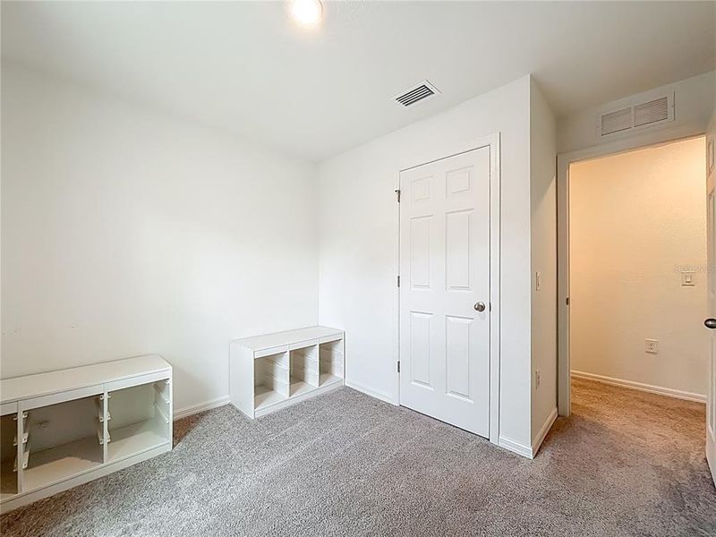 Spacious, unfurnished interior of a new home in , Port Charlotte (Image 20).