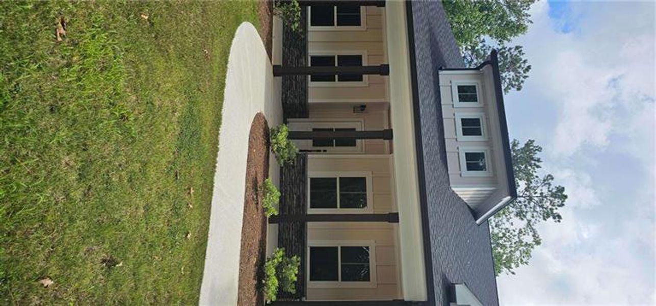 Image 10 of a home in . Image 10 of a home in .