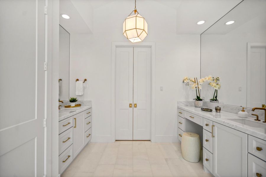 Furnished interior view inside a new home in , Houston (Image 40).