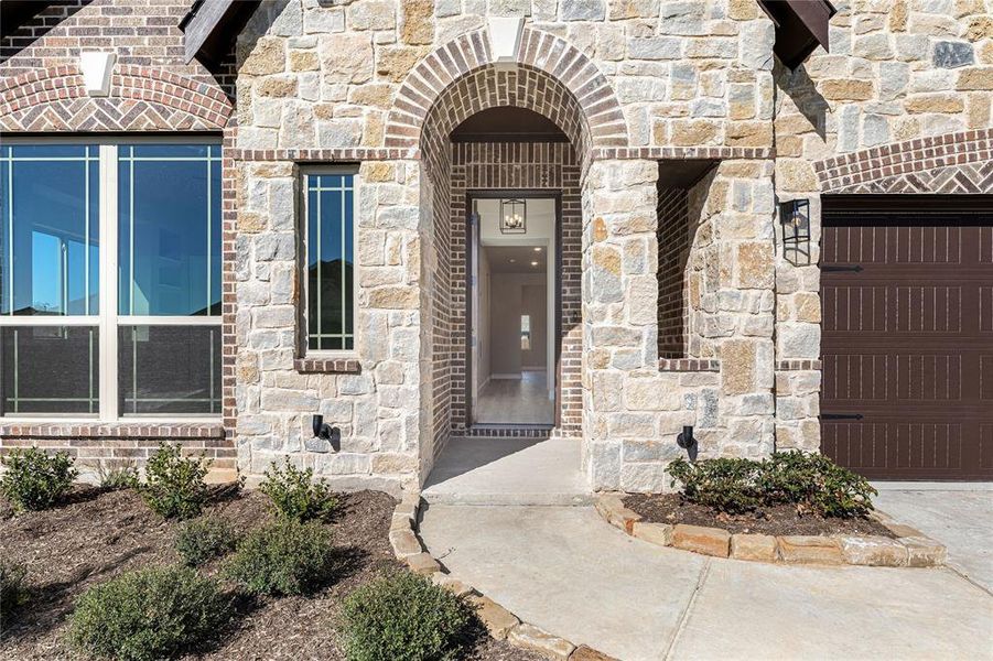 Exterior details and patio area of a home in Maplewood, Glenn Heights (Image 4). Exterior details and patio area of a home in Maplewood, Glenn Heights (Image 4).