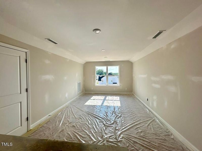 Spacious, unfurnished interior of a new home in Glenmere, Knightdale (Image 75). Spacious, unfurnished interior of a new home in Glenmere, Knightdale (Image 75).
