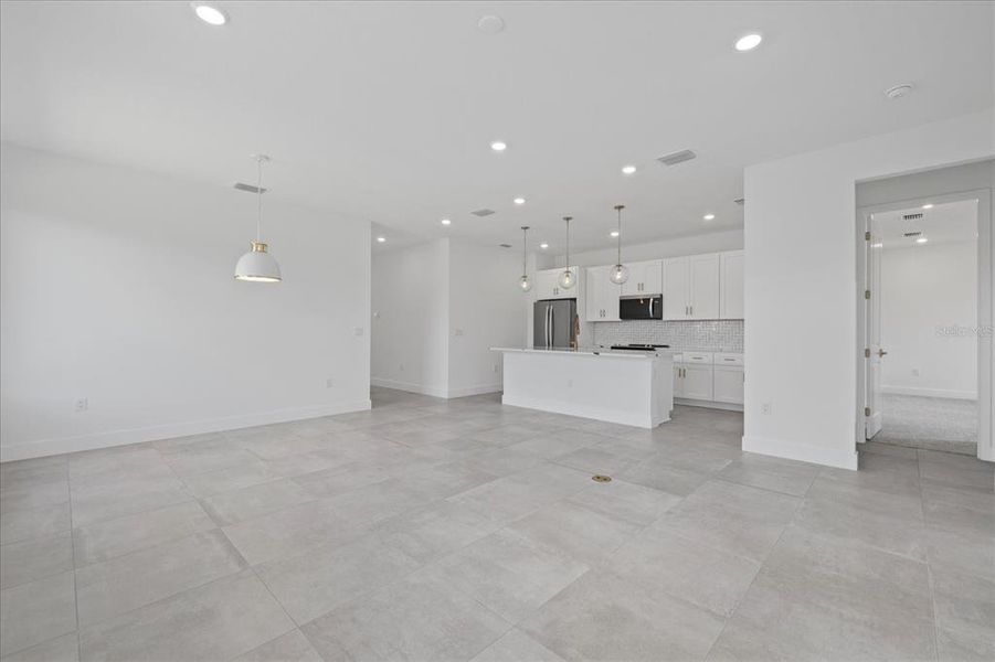 Spacious, unfurnished interior of a new home in , Punta Gorda (Image 24). Spacious, unfurnished interior of a new home in , Punta Gorda (Image 24).