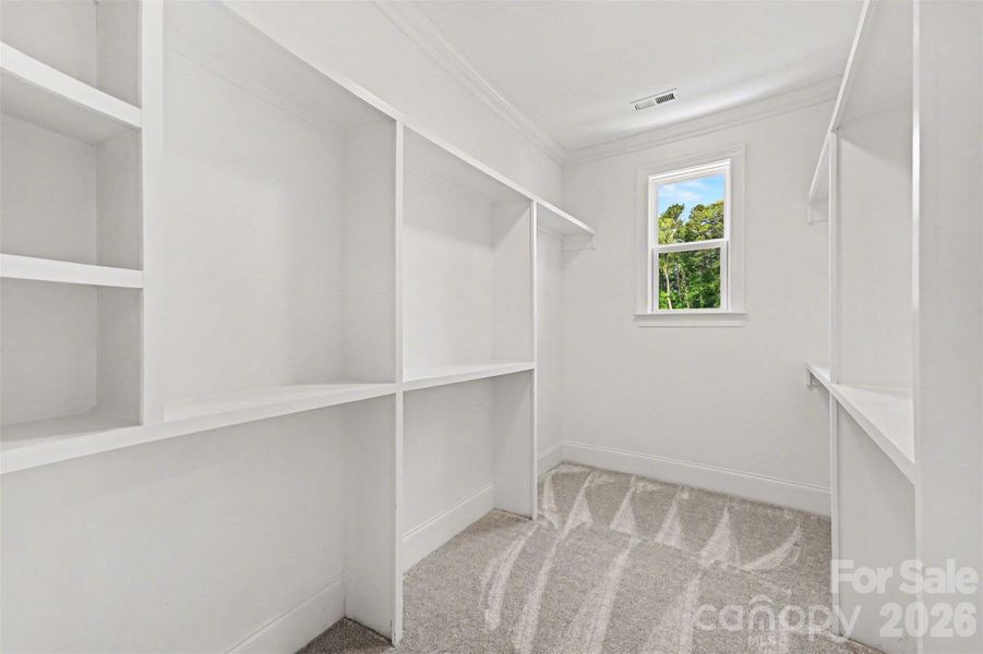 Spacious, unfurnished interior of a new home in , Concord (Image 40).