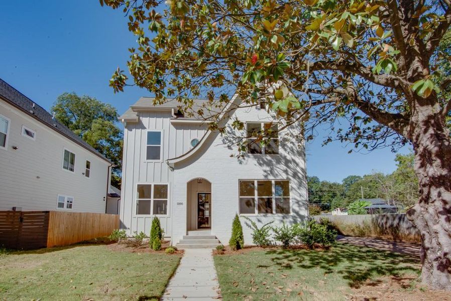 Exterior details and patio area of a home in , East Point (Image 23).