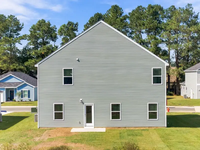 2,427sf New Home in Richlands, NC.  - Slide 5
