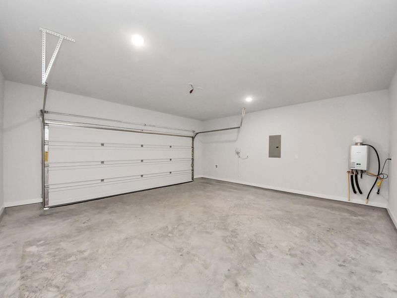 Spacious, unfurnished interior of a new home in The Villages at WestPointe, Dayton (Image 35).