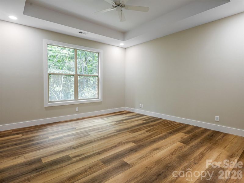Spacious, unfurnished interior of a new home in , Hendersonville (Image 22). Spacious, unfurnished interior of a new home in , Hendersonville (Image 22).