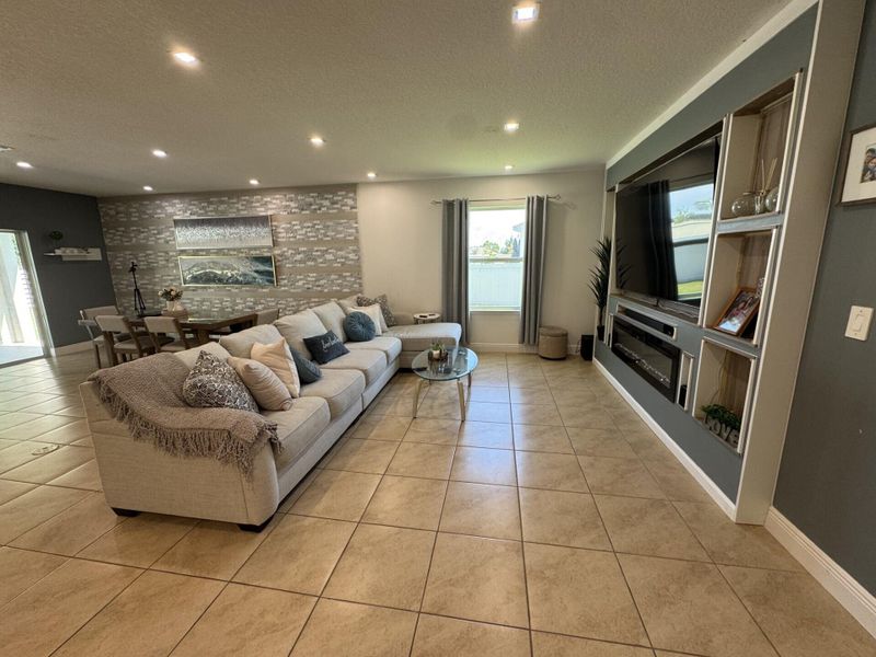 Furnished interior view inside a new home in , Port St. Lucie (Image 10).