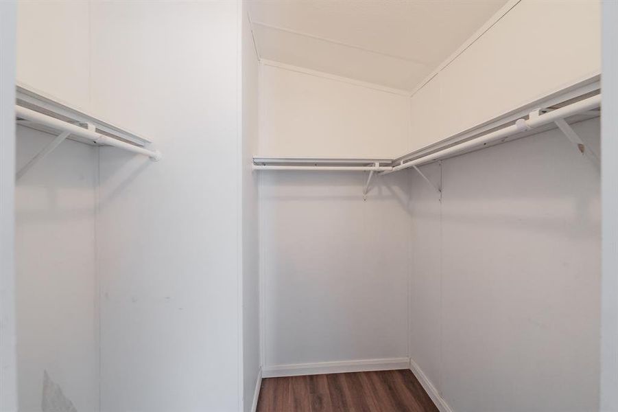Spacious, unfurnished interior of a new home in , Millsap (Image 21).