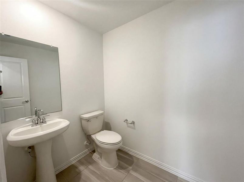 Furnished interior view inside a new home in Shaded Tree, McKinney (Image 8).