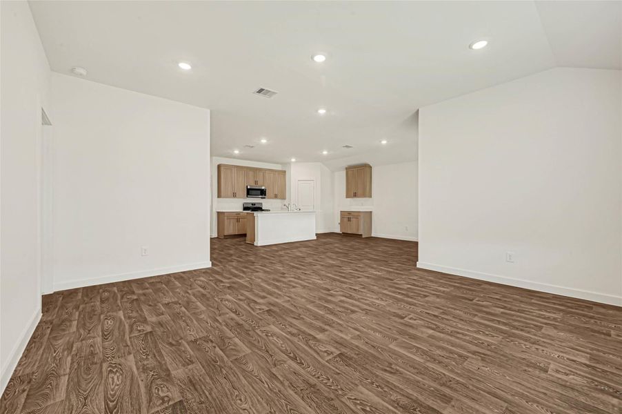 *Images and 3D tour are for illustration only and options may vary from home as built.