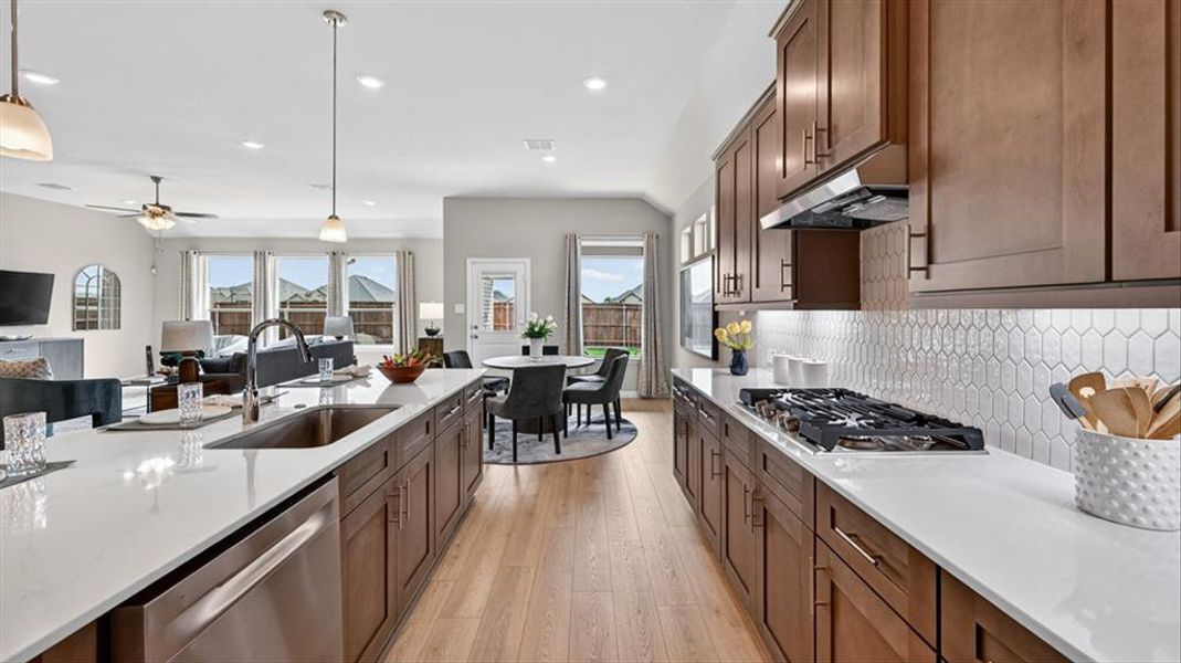 Furnished interior view inside a new home in Lakeview Pointe, Grand Prairie (Image 11).