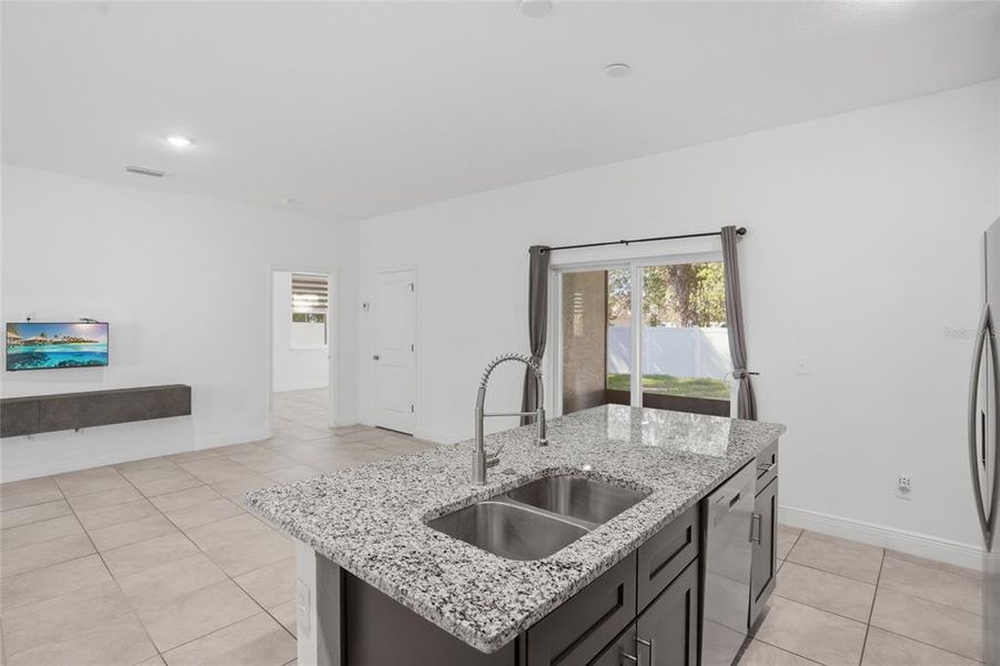 Furnished interior view inside a new home in , Kissimmee (Image 6).