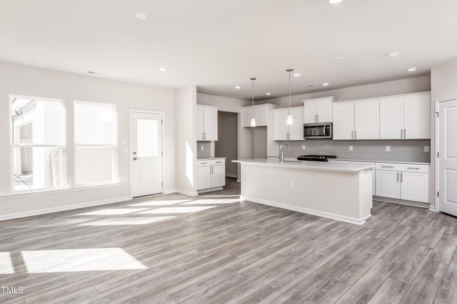 RCRichton010 RCRichton010