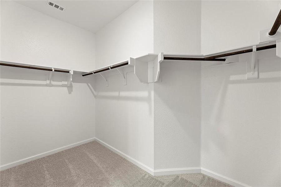 15. 5038 Duck Cove - Closet 15. 5038 Duck Cove - Closet