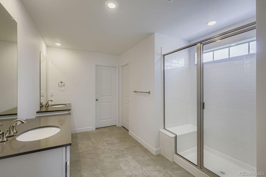 Image 20 of a home in Riano Ridge: The Grand Collection.